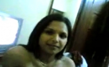 Sexy mature indian lady shows of her nice tits and teasing o