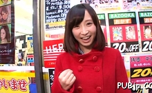 Inviting Ayumi Kimino is showing her juice slit