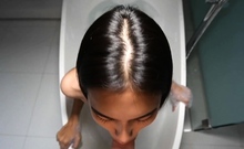 Asian teen ladyboy amateur bathtub big cock blowjob