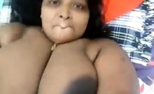 साउथ इंडियन मोटी औरत