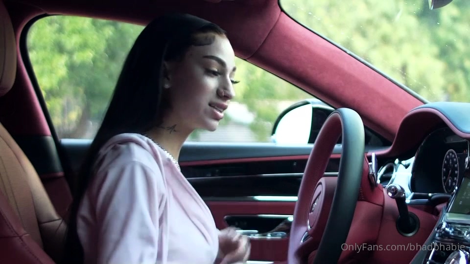 Handjob In Car Seats - Free Mobile Porn - Bhadbhabie I Gotta A New Car And That Bich Is Nasty  Check - 6537582 - IcePorn.com